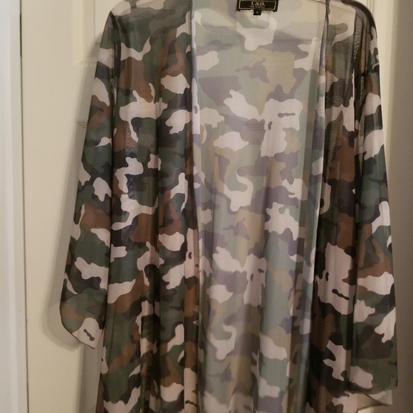 Kimono - Picture 1 of 3